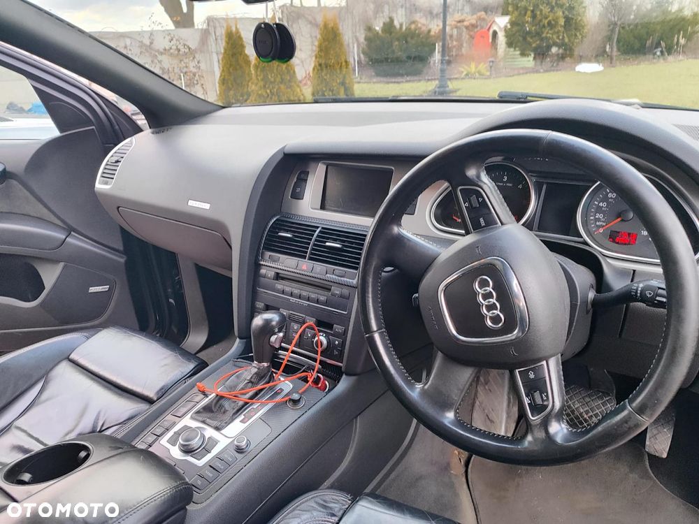 Audi Q7 - 13