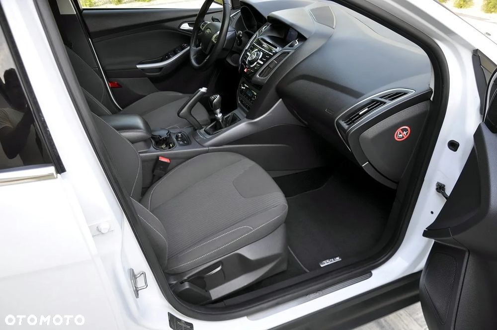 Ford Focus - 12