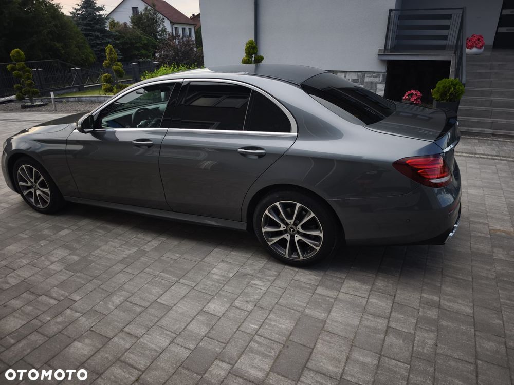 Mercedes-Benz Klasa E 220 d 9G-TRONIC AMG Line - 19