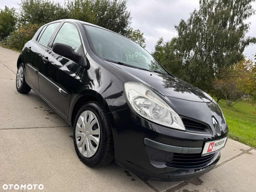 Renault Clio 1.2 16V Authentique - 12
