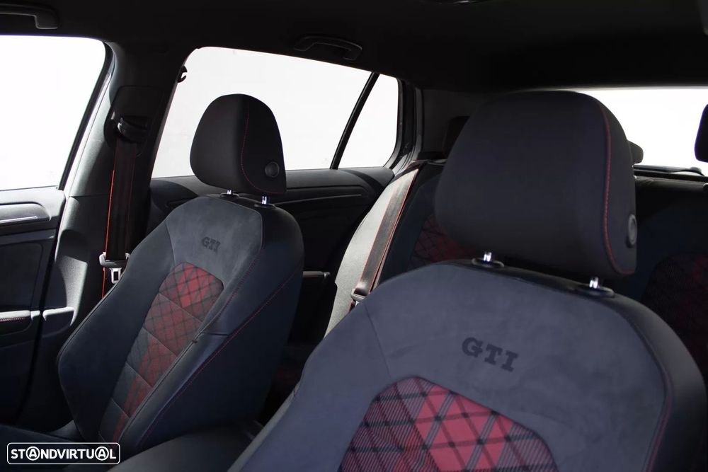 VW Golf 2.0 TSI GTi TCR DSG - 17