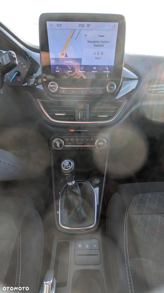 Ford Fiesta - 17