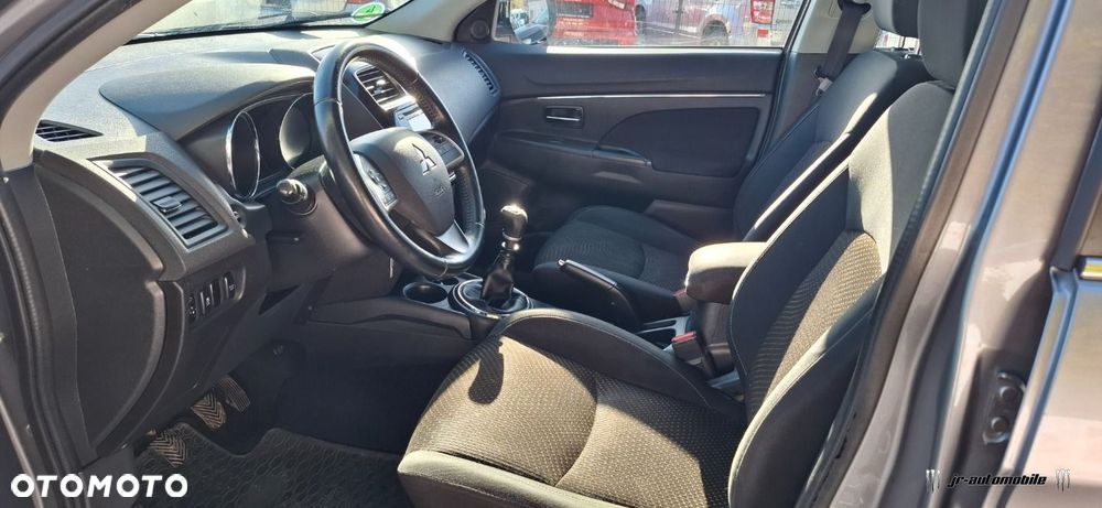 Mitsubishi ASX - 15