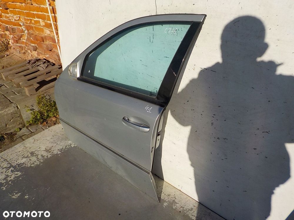 41 MERCEDES W211 SEDAN LIFT DRZWI LEWE PRZÓD PRZEDNIE C 775 - 6