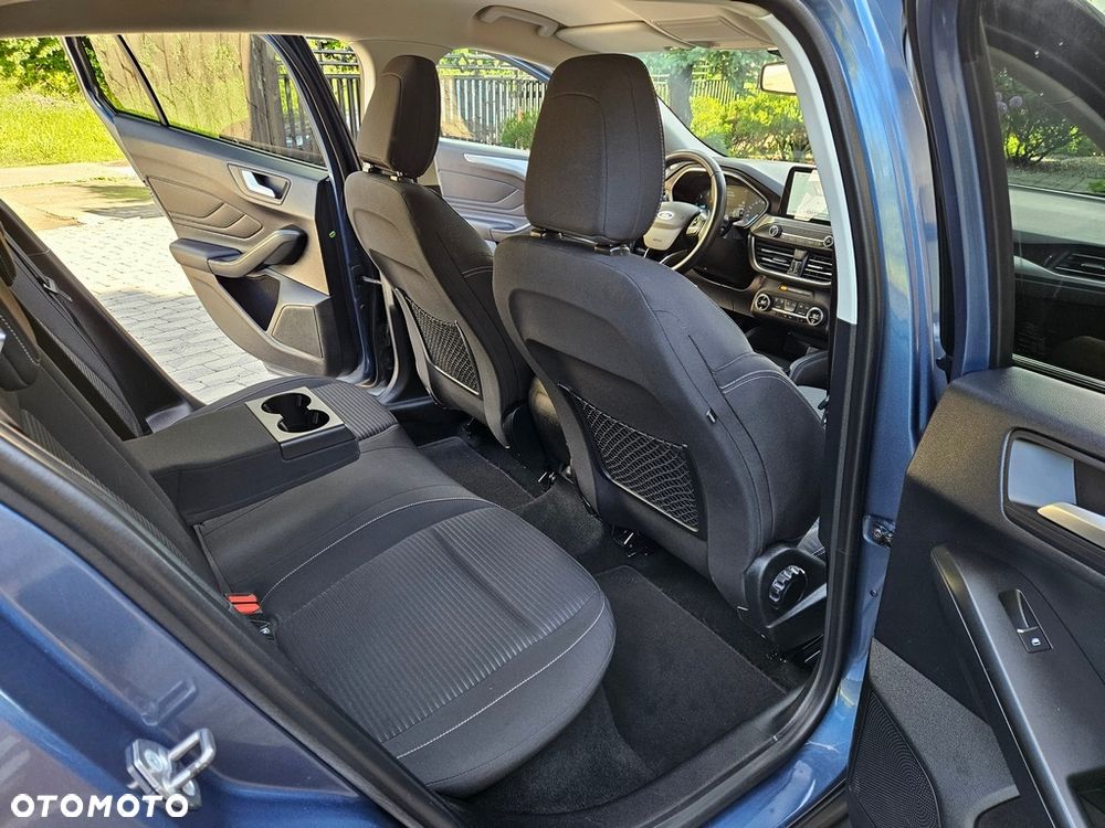 Ford Focus - 22