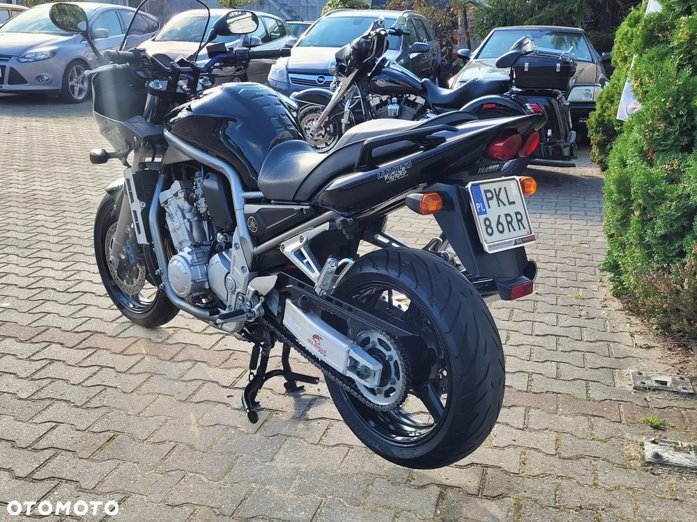 Yamaha FZS - 20