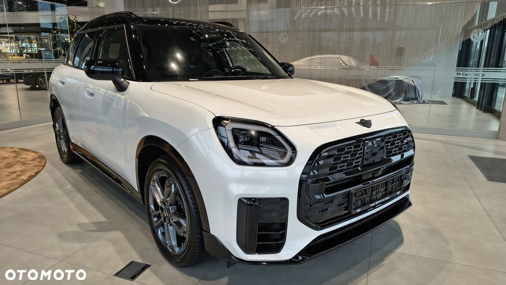 MINI Countryman Cooper S ALL4 John Cooper Works Trim - 3