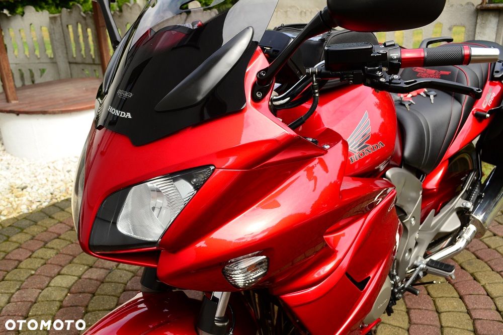 Honda CBF - 32