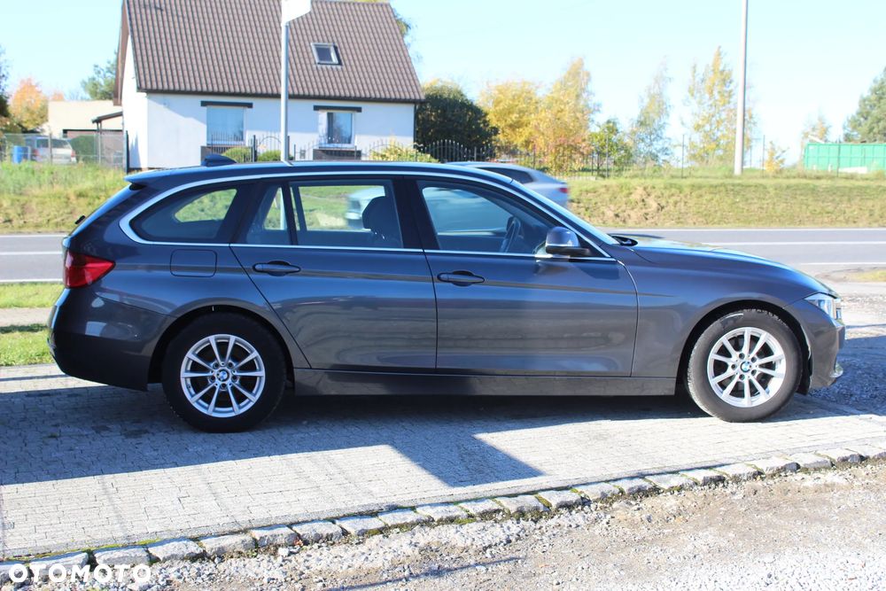 BMW 3 Series 2015 photo 4
