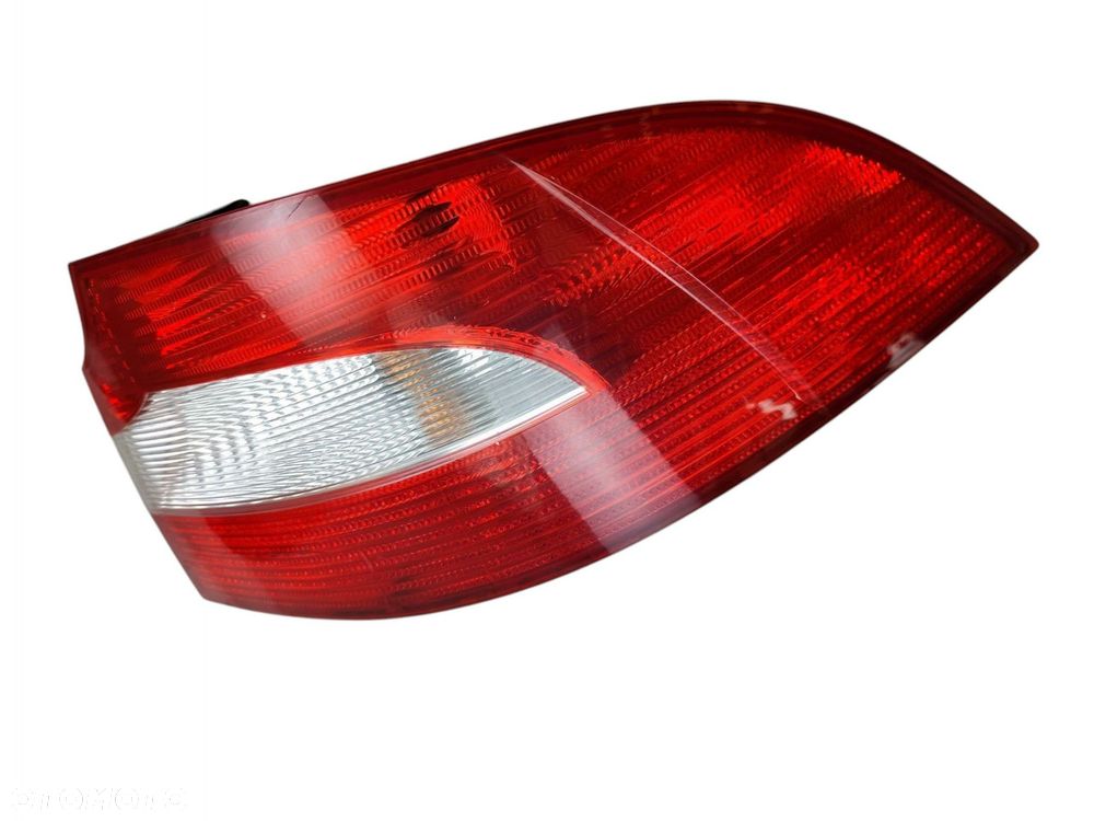 LAMPA PRAWY TYŁ SKODA SUPERB II (2008-2013) 2.0 TDI 140KM 3T5945096 - 1