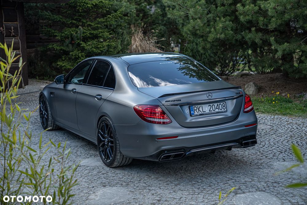 Mercedes-Benz Klasa E AMG 63 S 4-Matic+ - 5