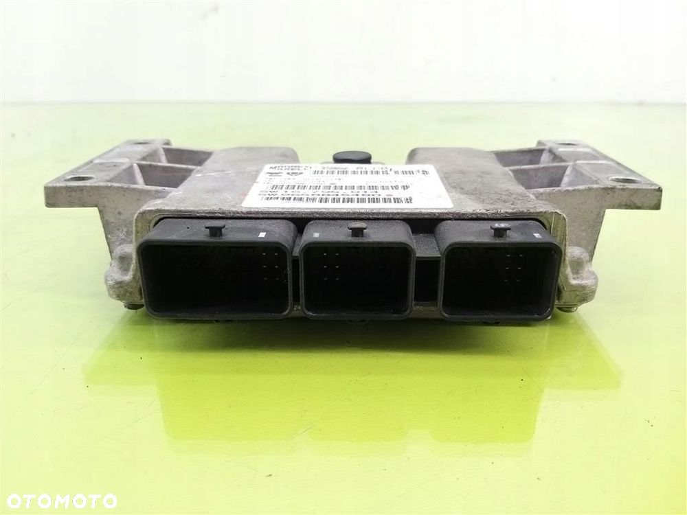 Komputer sterownik silnika Citroen C5 I FL 2004-2008 R 2,0 B 9653962780 - 3