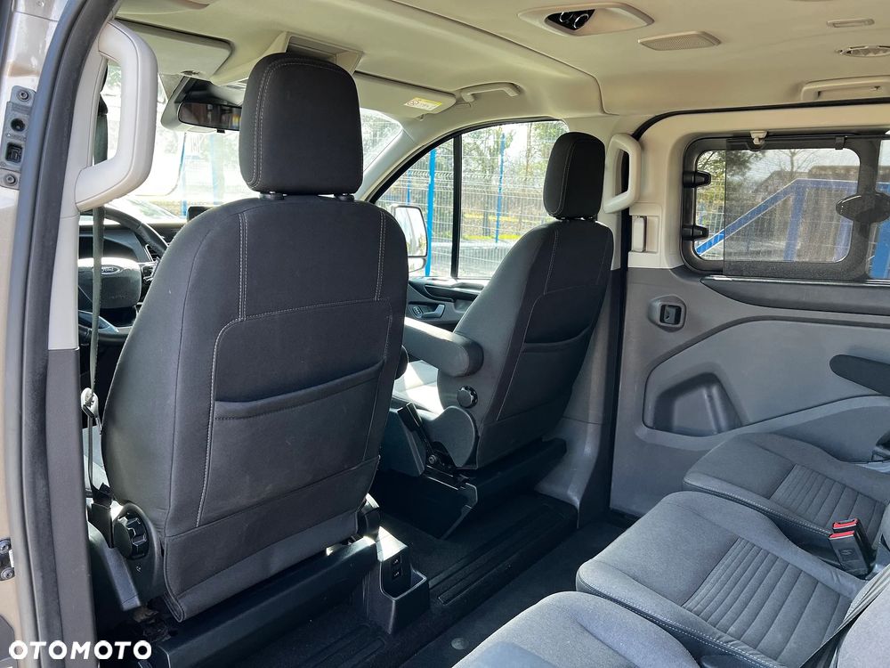 Ford Tourneo Custom 2.0 EcoBlue L1 Titanium SelectShift - 27