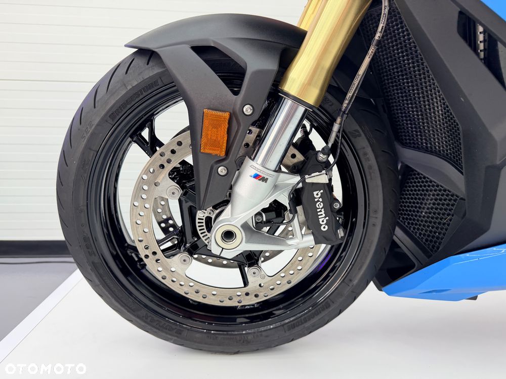BMW R - 19