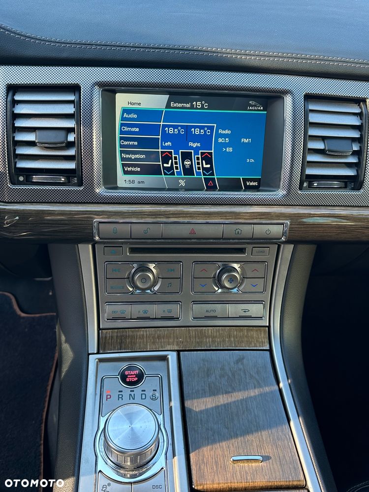 Jaguar XF XFR 5.0 V8 Kompressor - 12