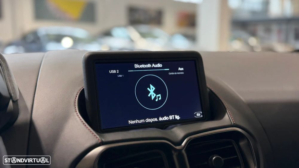 Aston Martin Vantage Roadster V8 F1 Edition - 27