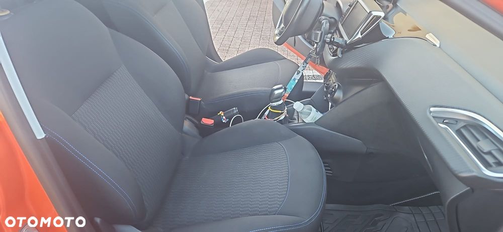 Peugeot 208 1.2 PureTech Allure - 20