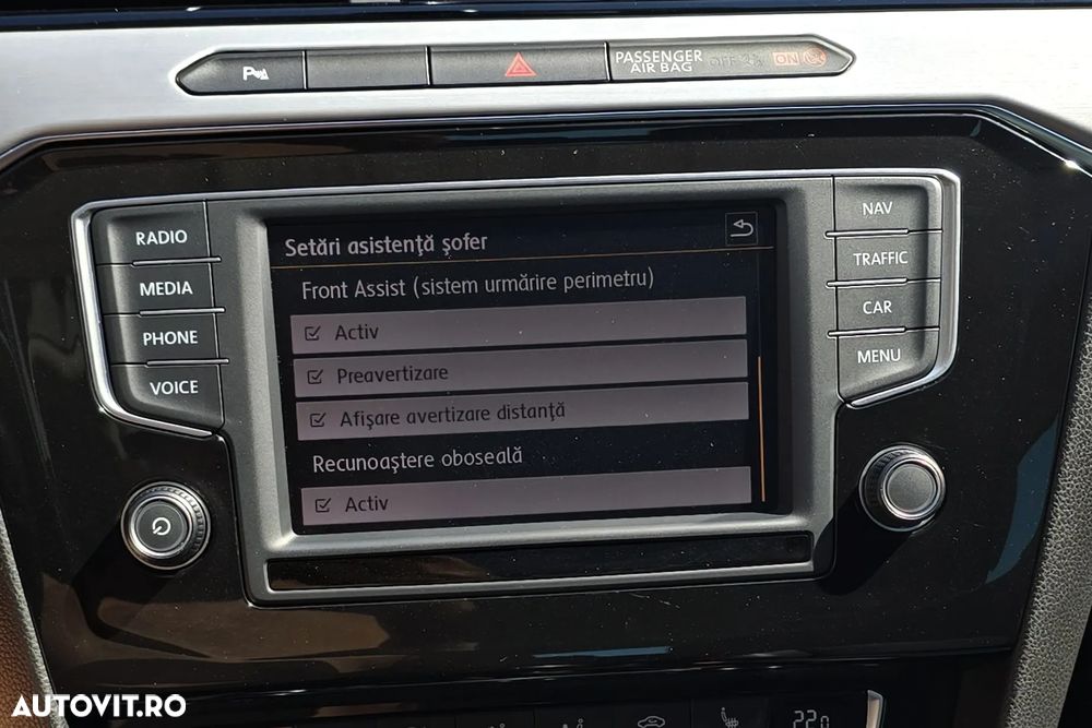Volkswagen Passat 2.0 TDI SCR Highline - 29