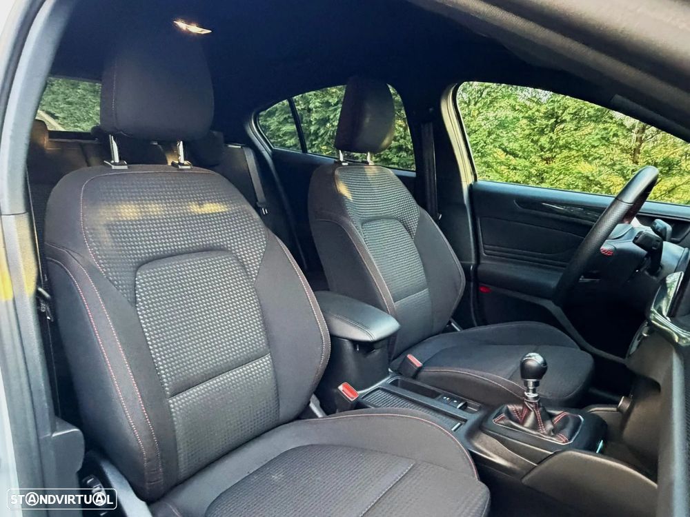 Ford Focus 1.0 EcoBoost MHEV ST-Line Style SIP - 14