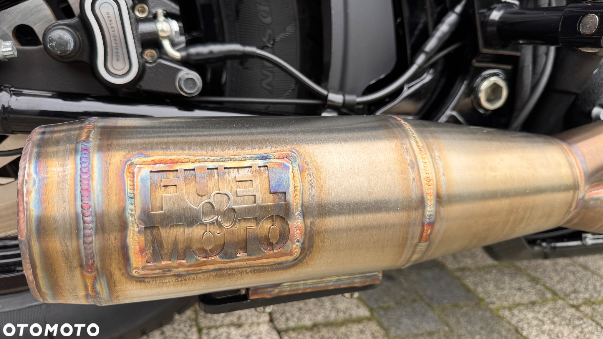 Harley-Davidson Softail Street Bob - 16