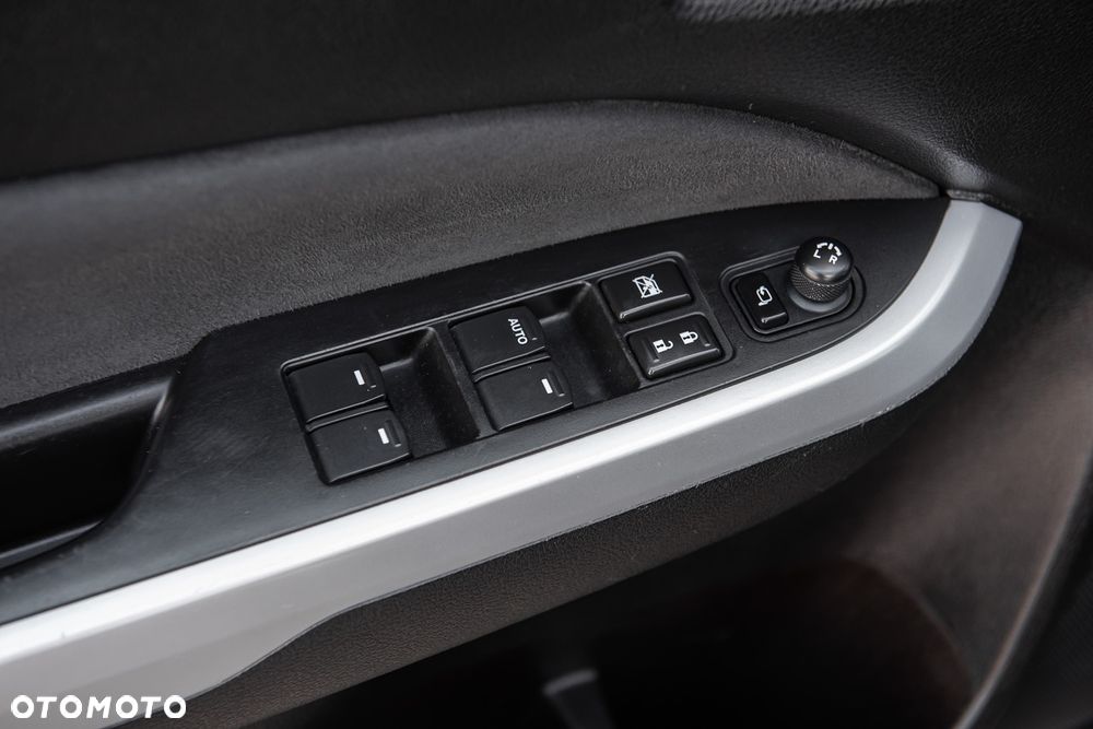 Suzuki Vitara - 16