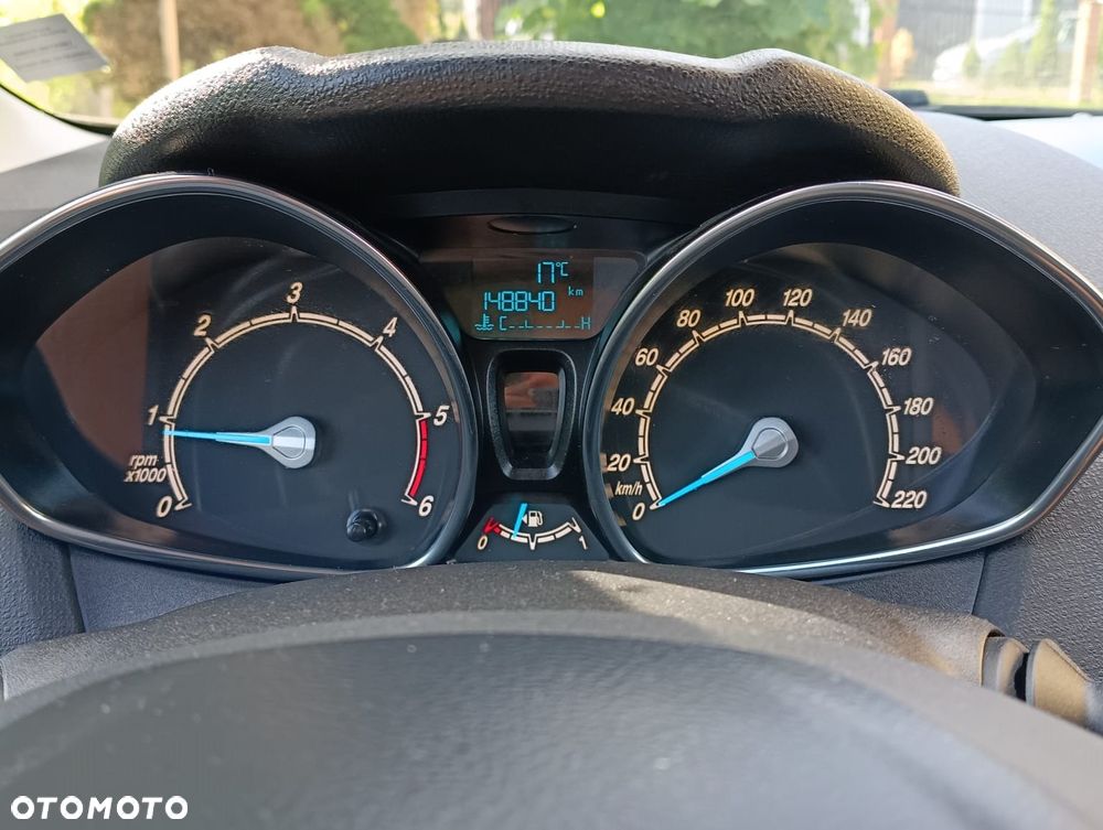 Ford Fiesta - 15