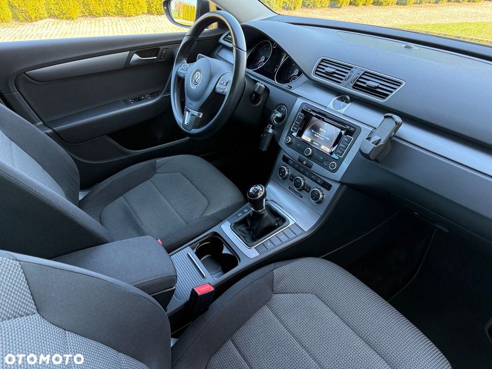 Volkswagen Passat 1.4 TSI BlueMotion Technology Comfortline - 10