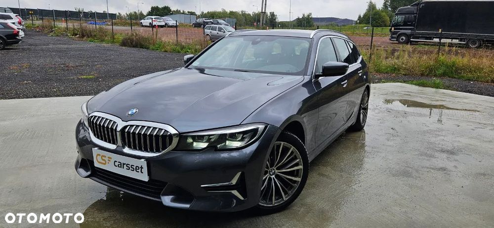 BMW Seria 3 320i Luxury Line - 2