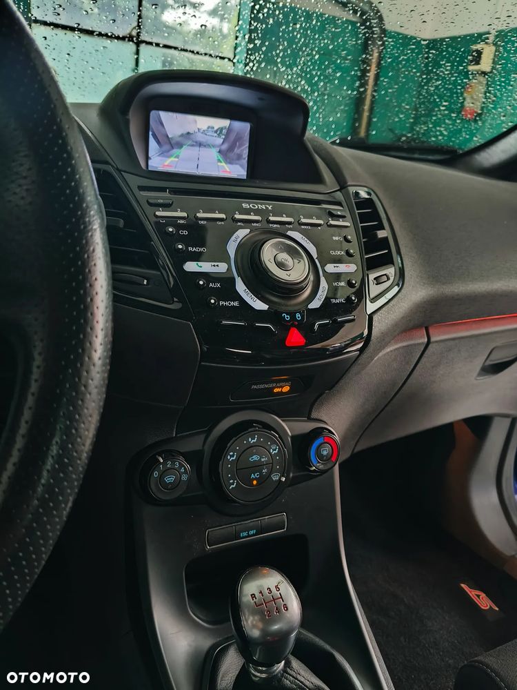 Ford Fiesta 1.6 EcoBoost ST - 26