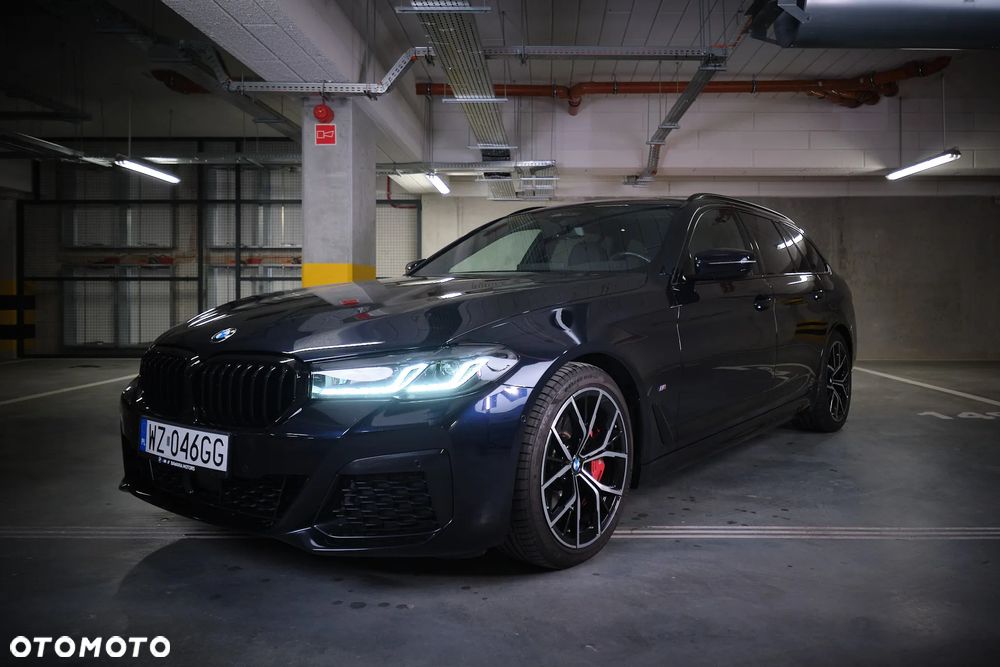 BMW Seria 5 540i xDrive mHEV M Sport sport - 3