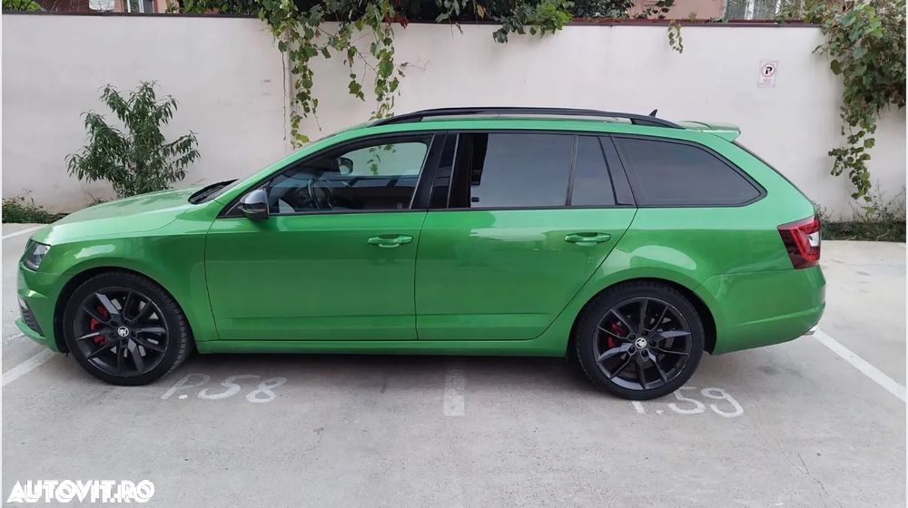 Skoda Octavia Combi 2.0 TSI DSG RS - 5