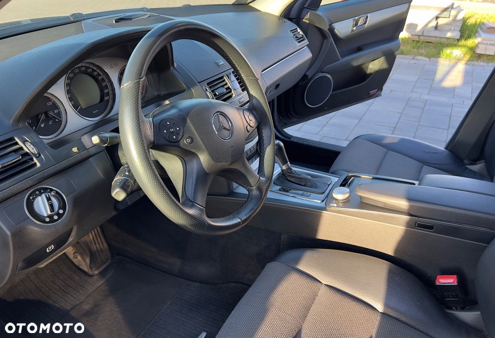 Mercedes-Benz Klasa C 220 CDI DPF Automatik Avantgarde - 11