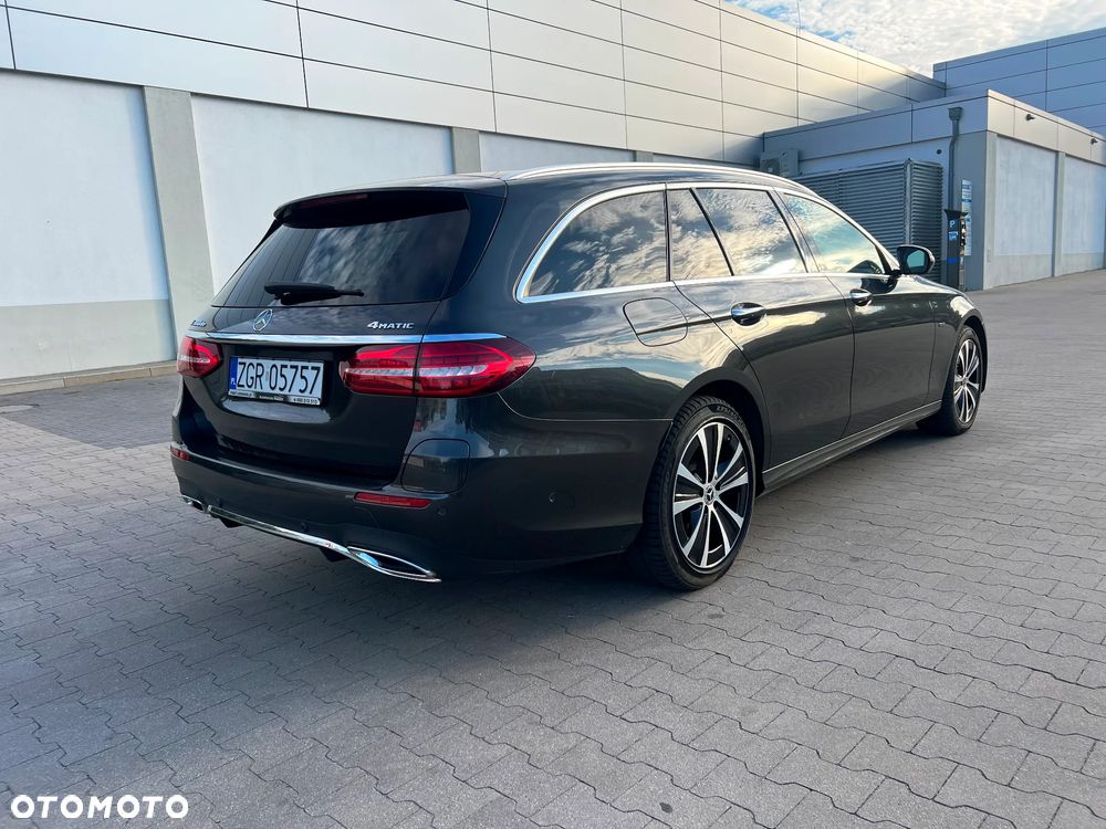 Mercedes-Benz Klasa E 300 de 4Matic T 9G-TRONIC AMG Line - 4