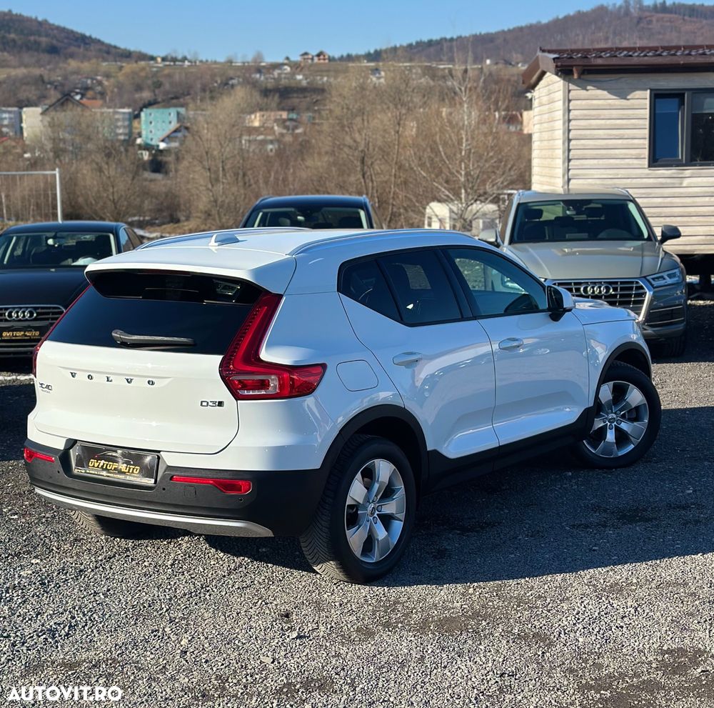 Volvo XC 40 D3 AWD Momentum - 33