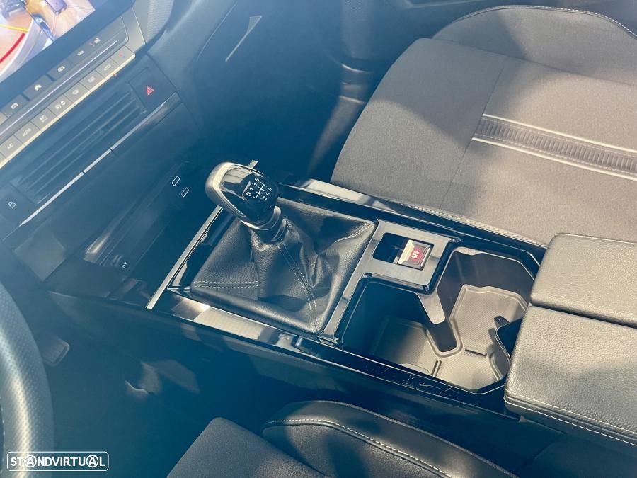 Opel Astra Sports Tourer 1.2 T GS Line - 16