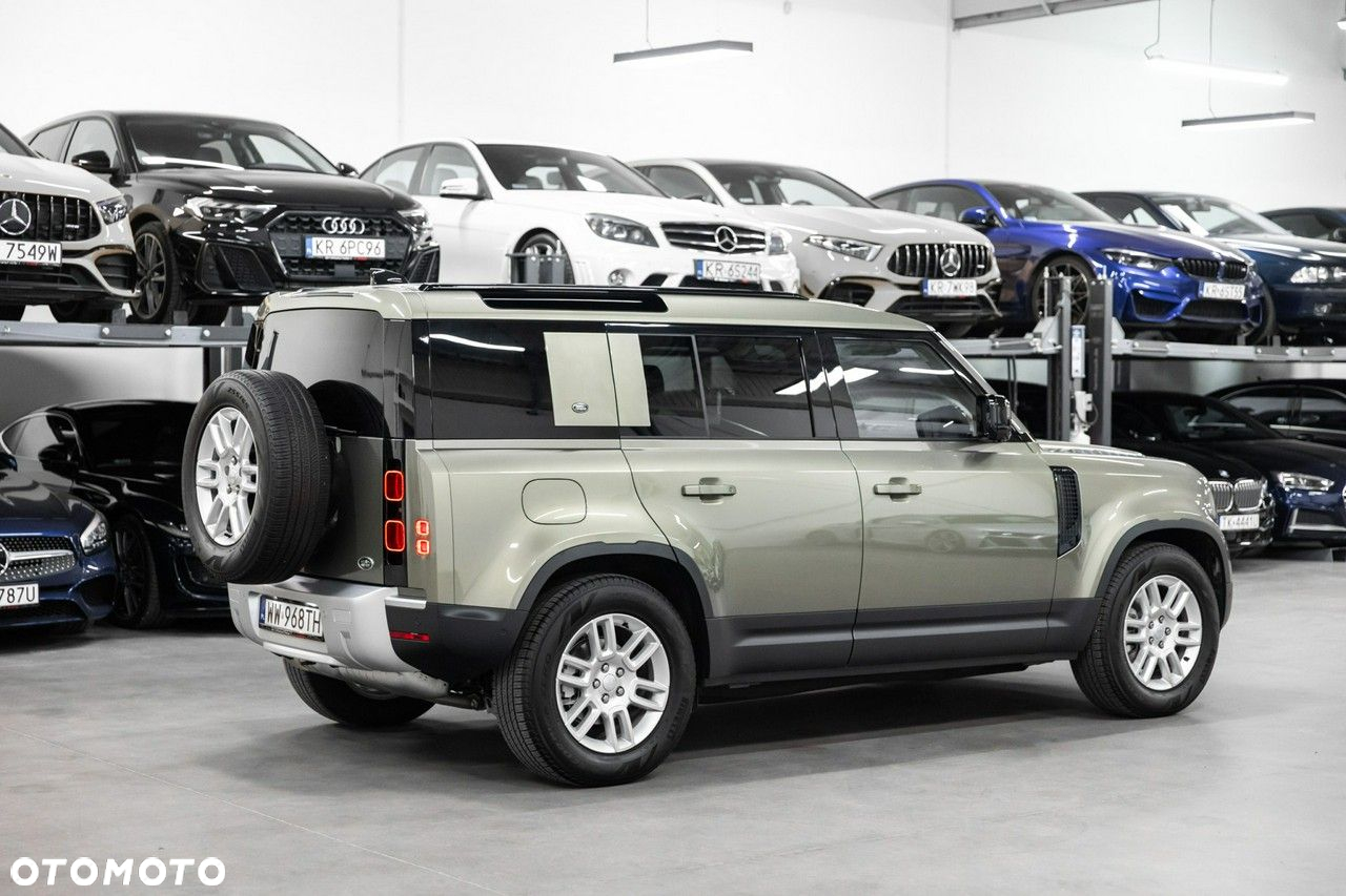 Land Rover Defender - 10