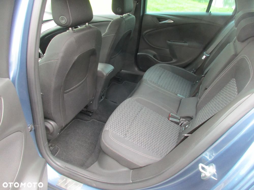 Opel Astra - 16