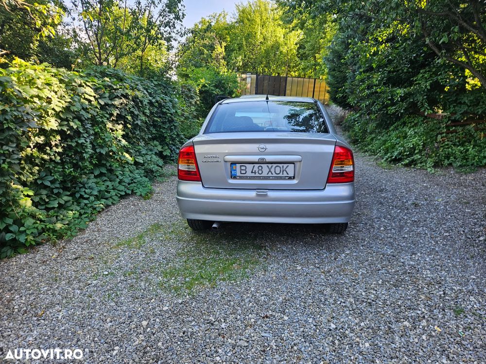 Opel Astra Classic 1.4i - 3