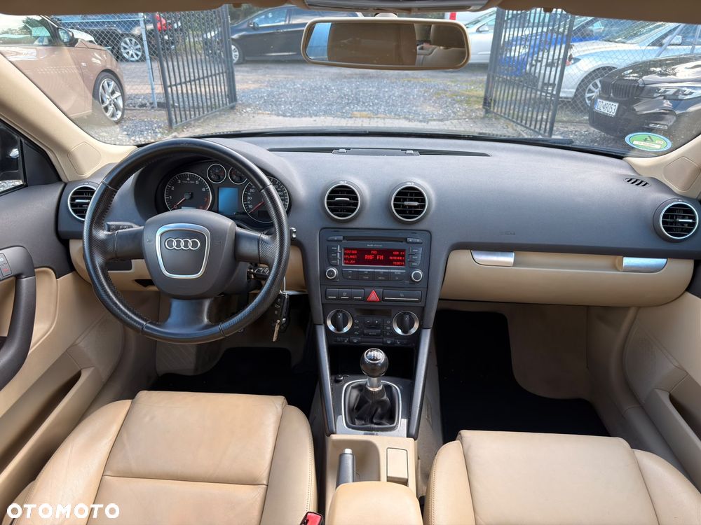 Audi A3 Sportback 1.6 FSI Ambiente - 5