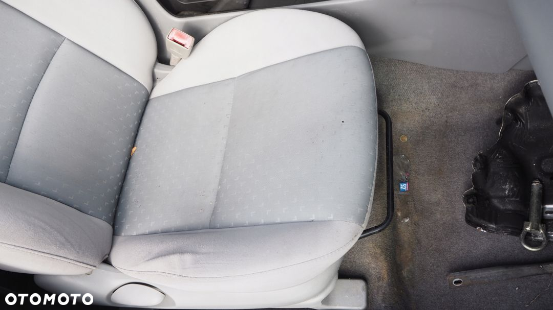 FOTELE KANAPA ŚRODEK MAZDA 3 EUROPA 5 DRZWI - 7