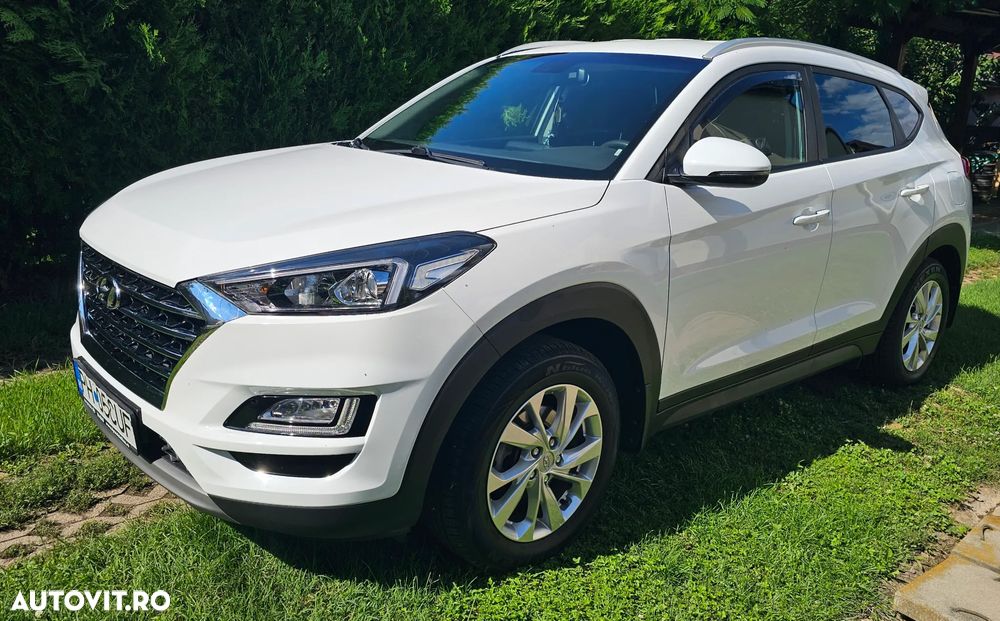 Hyundai Tucson - 2