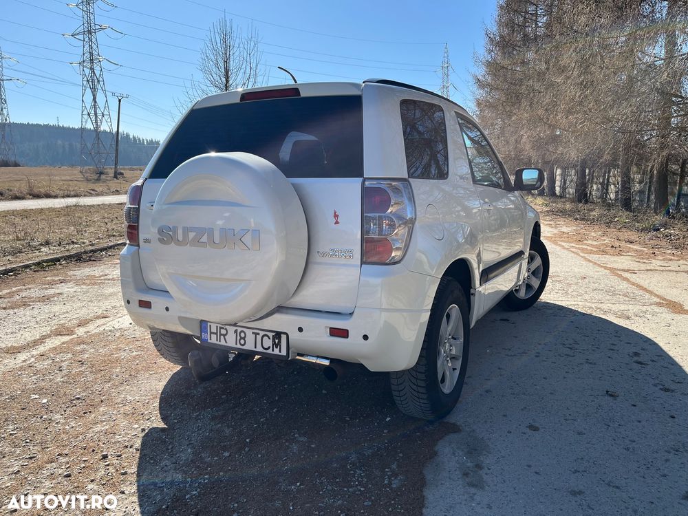 Suzuki Grand Vitara 2.4 Club - 5