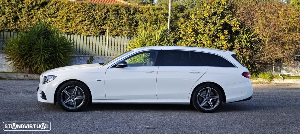 Mercedes-Benz E 300 de AMG Line - 2