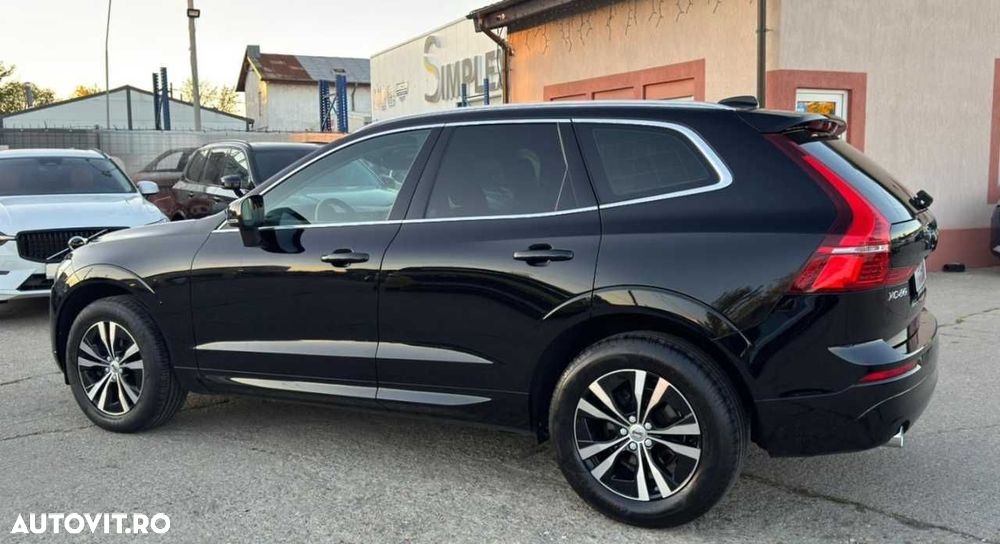 Volvo XC 60 D4 Momentum Pro - 5