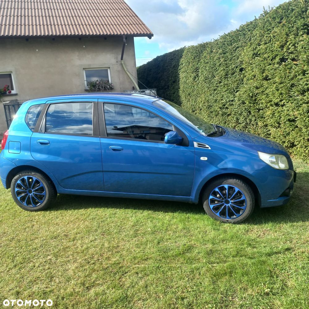 Chevrolet Aveo - 13