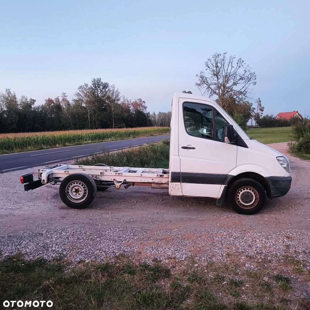 Mercedes-Benz Sprinter - 2