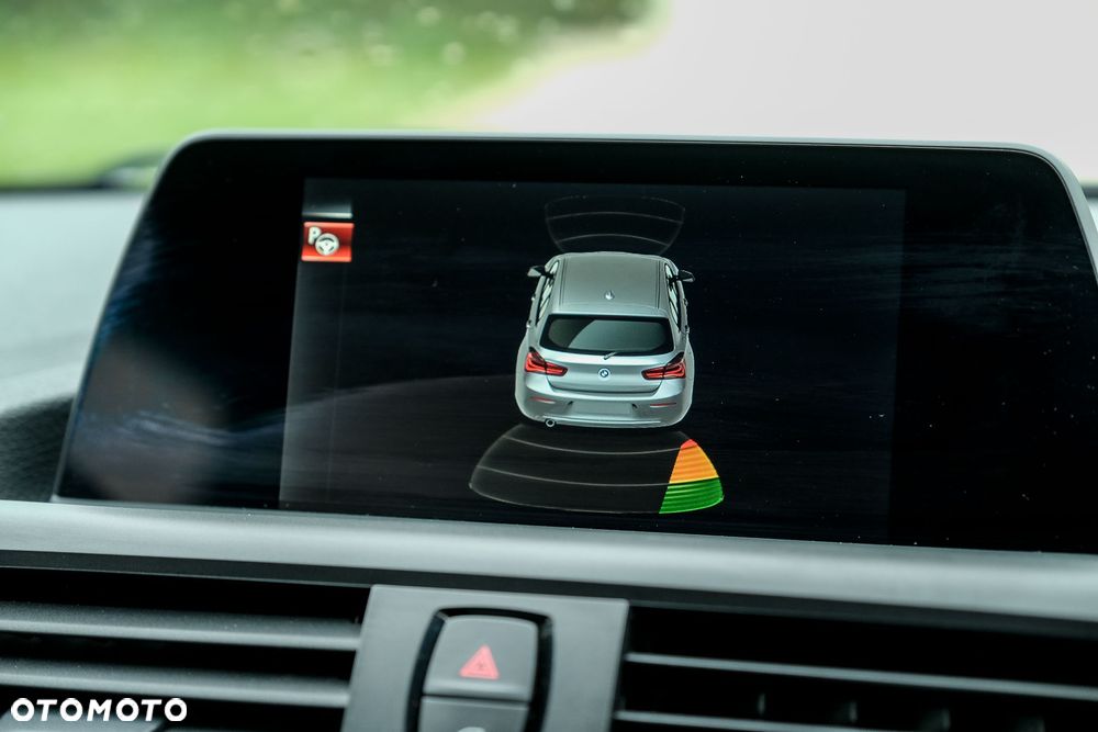 BMW Seria 1 120i M Sport - 32