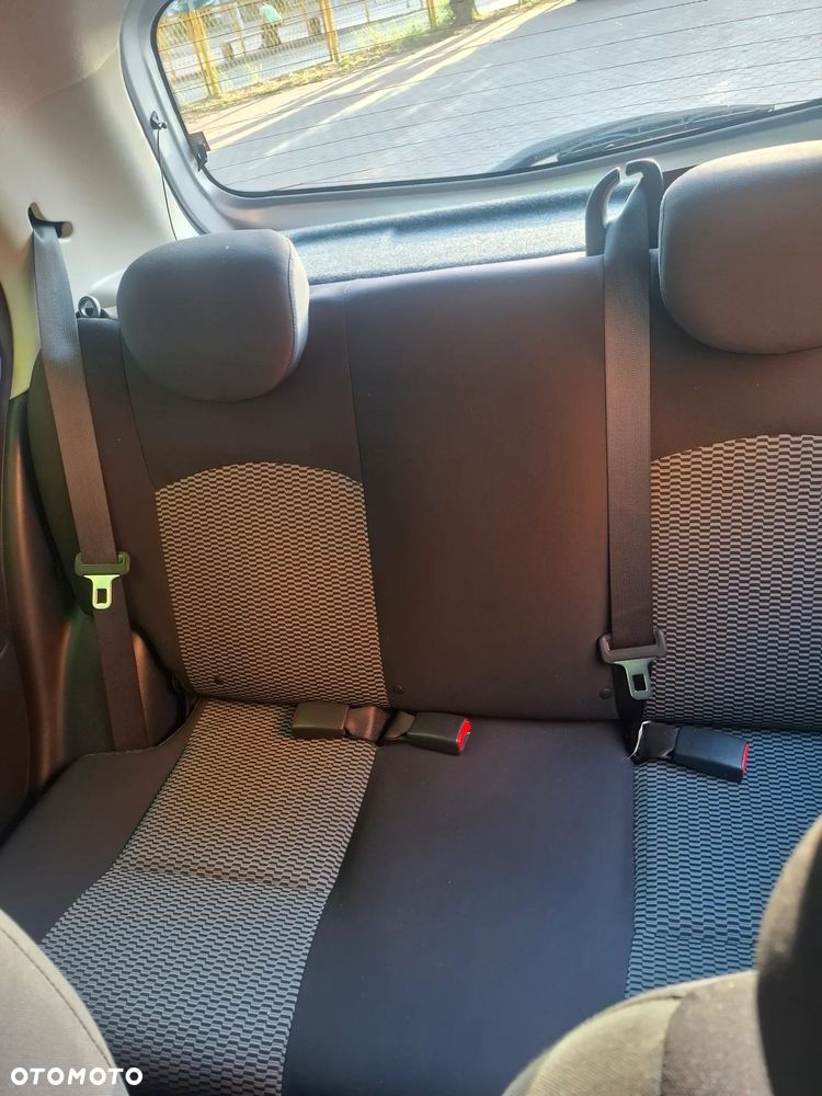 Nissan Micra - 6