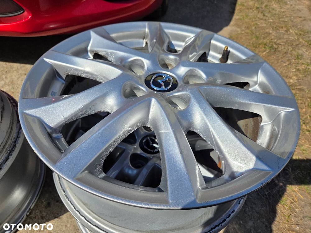 Mazda 3 2.0 Skyenergy i-Eloop - 11