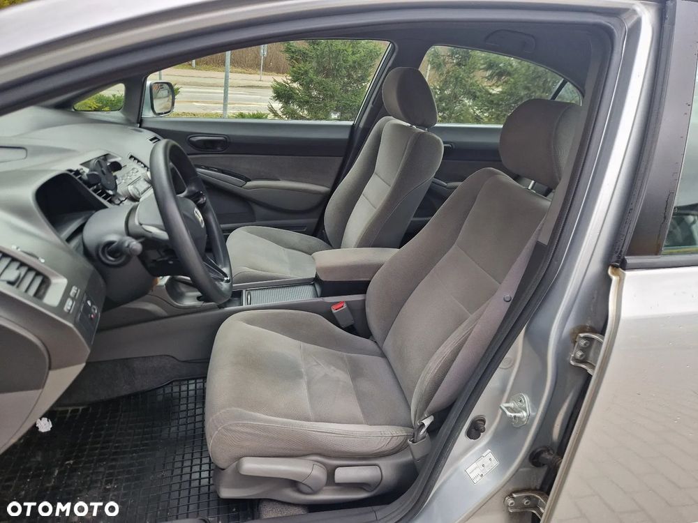 Honda Civic 1.8 Comfort - 14